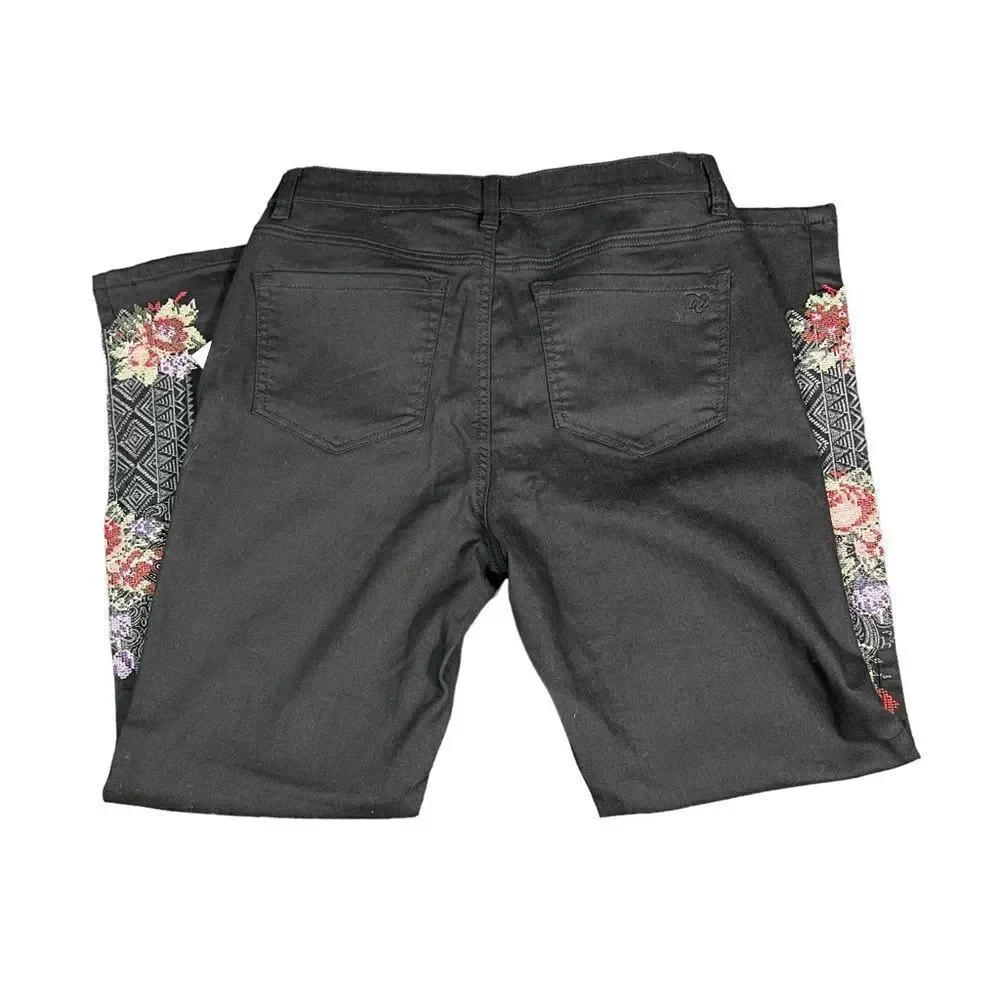 DG2 By Diane Gilman Black Embroidered Denim Jeans - Picture 2 of 9